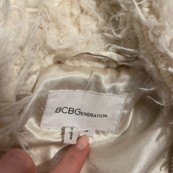 bcbg faux fur bomber jacket size M - Picture 4 of 5